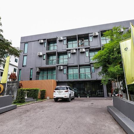 Oyo 150 3Q Chiangmai Residence Chiang Mai Exterior foto