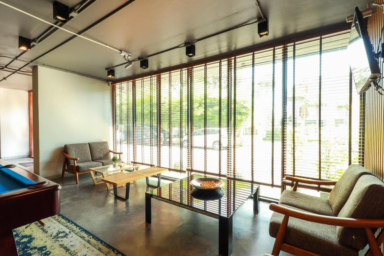 Oyo 150 3Q Chiangmai Residence Chiang Mai Exterior foto